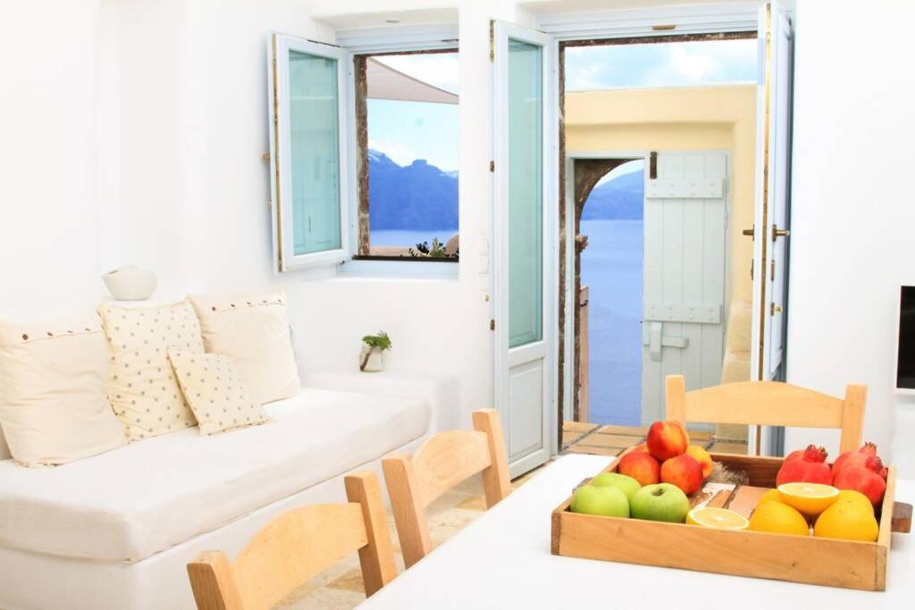 Dionyssos Cave House Villa Oia  Exterior foto
