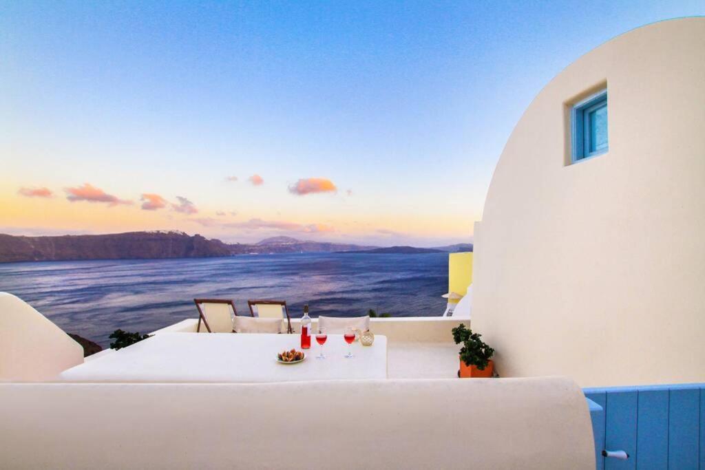 Dionyssos Cave House Villa Oia  Exterior foto