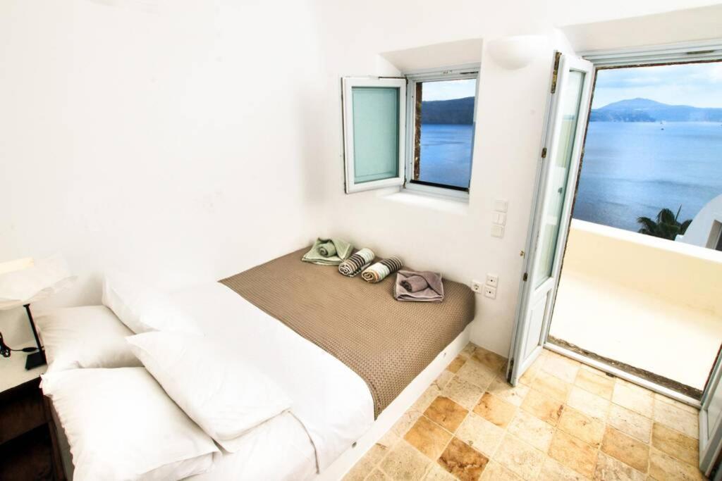 Dionyssos Cave House Villa Oia  Exterior foto
